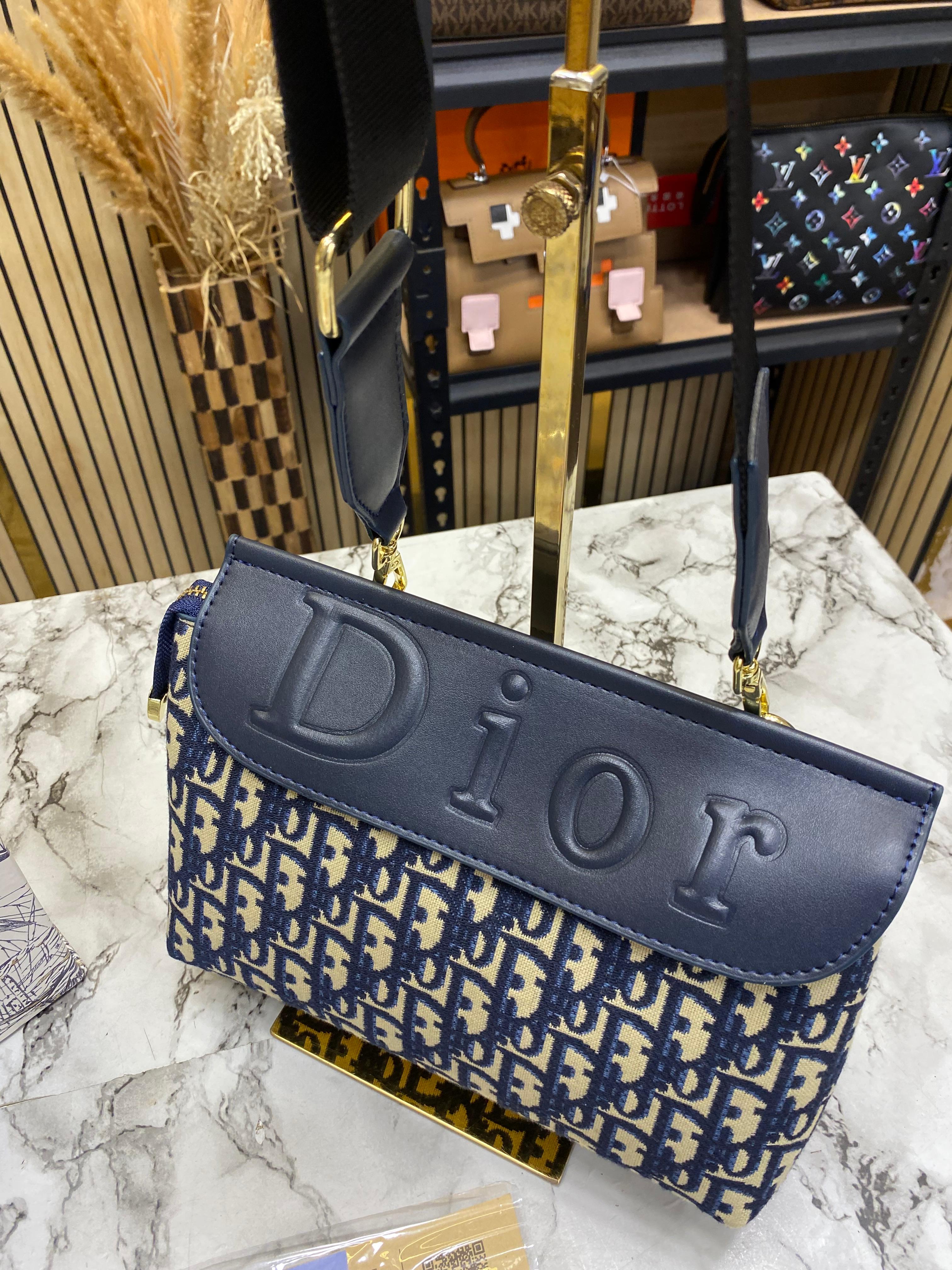 CHRISTIAN DIOR NOIR PREMIUM BAG