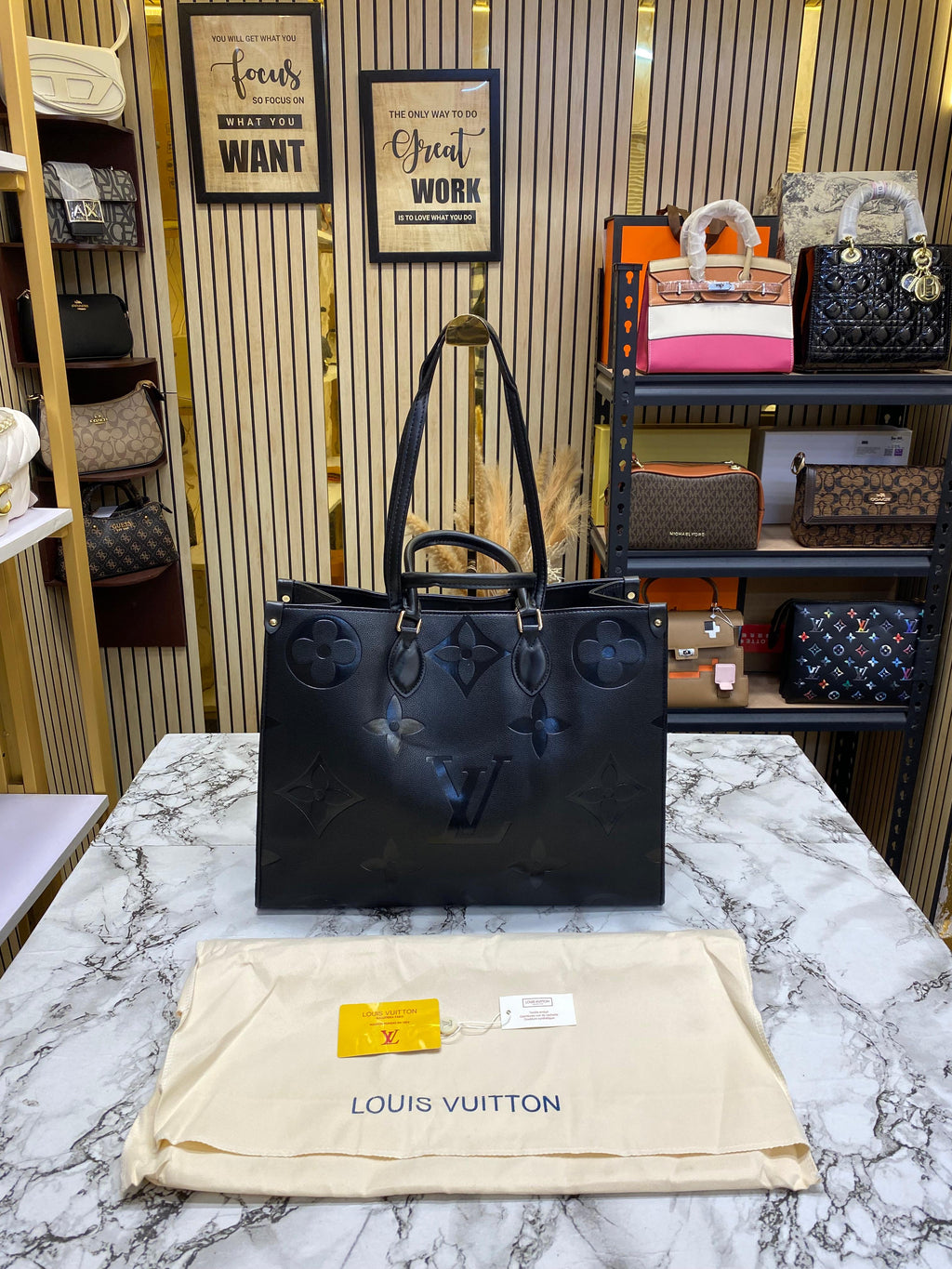 LOUIS VUITTON ONTHEGO PREMIUM BAG WITH DUST BAG