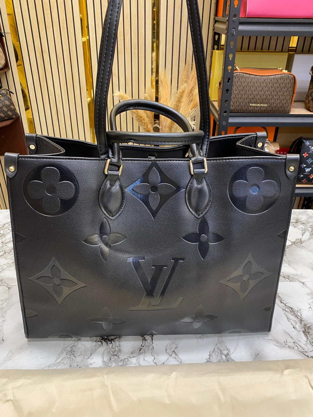 LOUIS VUITTON ONTHEGO PREMIUM BAG WITH DUST BAG