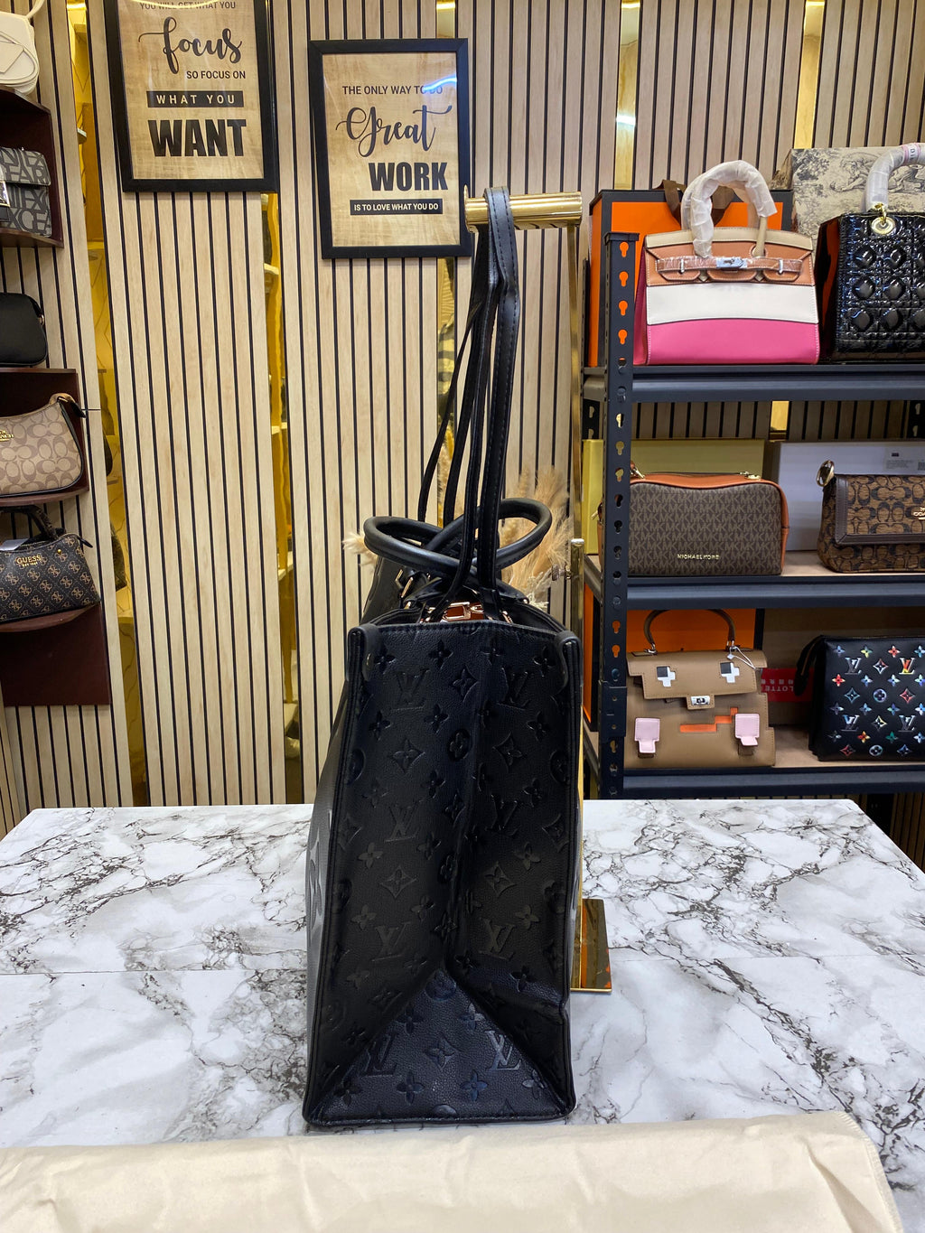 LOUIS VUITTON ONTHEGO PREMIUM BAG WITH DUST BAG