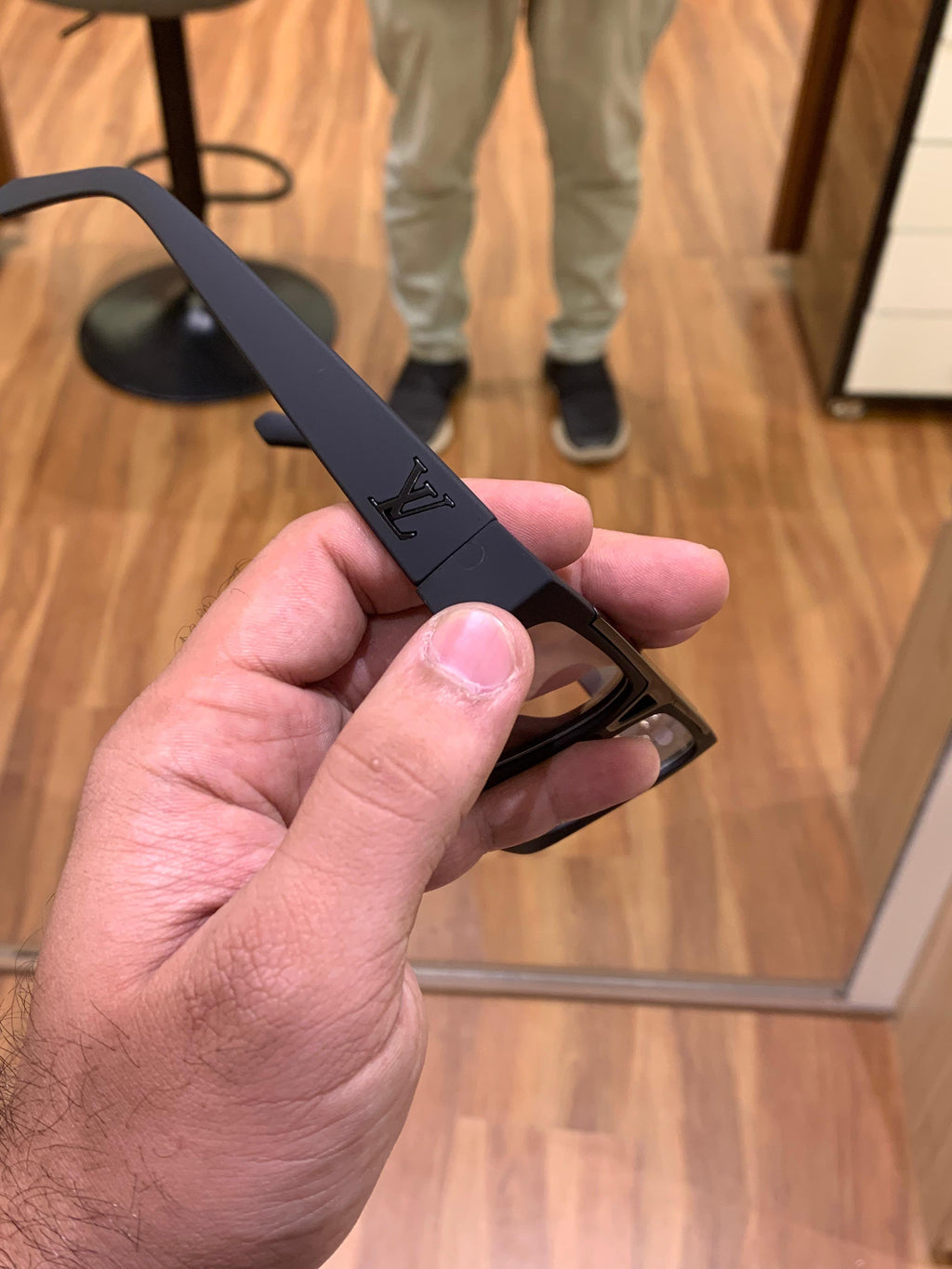 Louis Vuitton 1502 black Plano